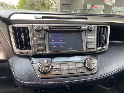 Used 2014 Toyota RAV4 XLE image 17