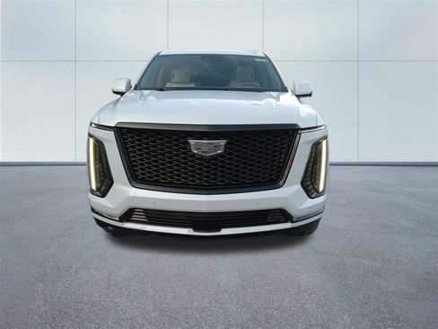 Used 2026 Cadillac Escalade Platinum Sport w/ LPO, ONYX Package image 5