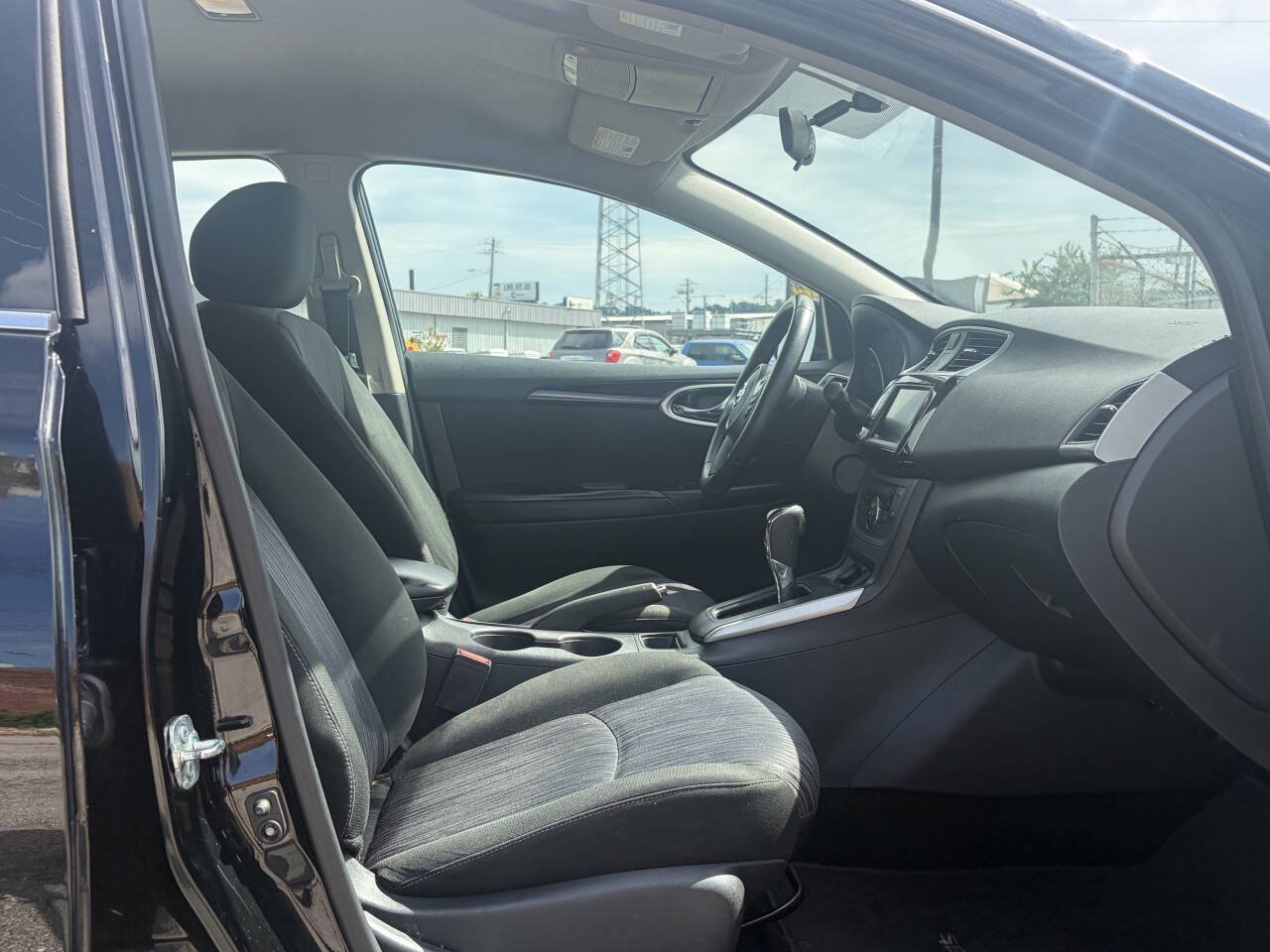 Used 2019 Nissan Sentra SV FWD image 19