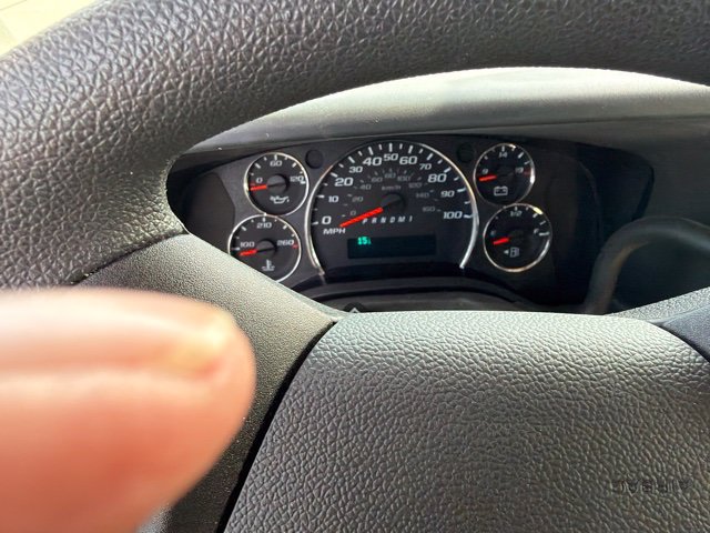 Used 2025 Chevrolet Express 3500 w/ Driver Convenience Package RWD image 5