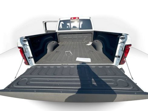 New 2026 RAM 2500 Tradesman AWD/4WD image 22