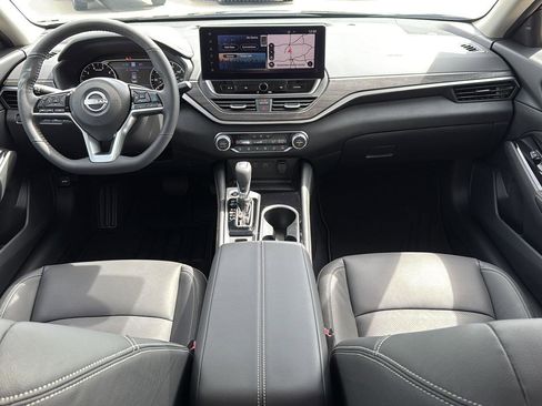 New 2025 Nissan Altima 2.5 SL image 40