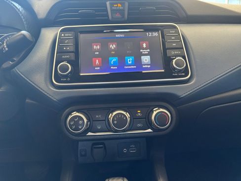 Used 2025 Nissan Versa SV FWD image 20