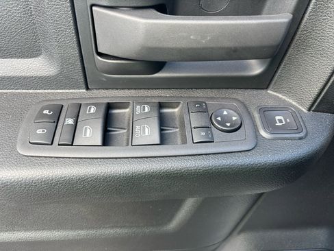 Used 2024 RAM 3500 Tradesman w/ Safety Group image 15