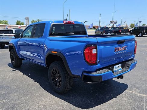 New 2026 GMC Canyon Elevation w/ Convenience Package image 3