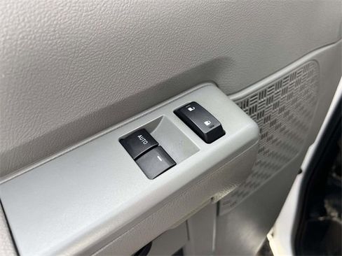 Used 2019 Ford E-350 and Econoline 350 Super Duty w/ Power Windows & Locks Group image 14