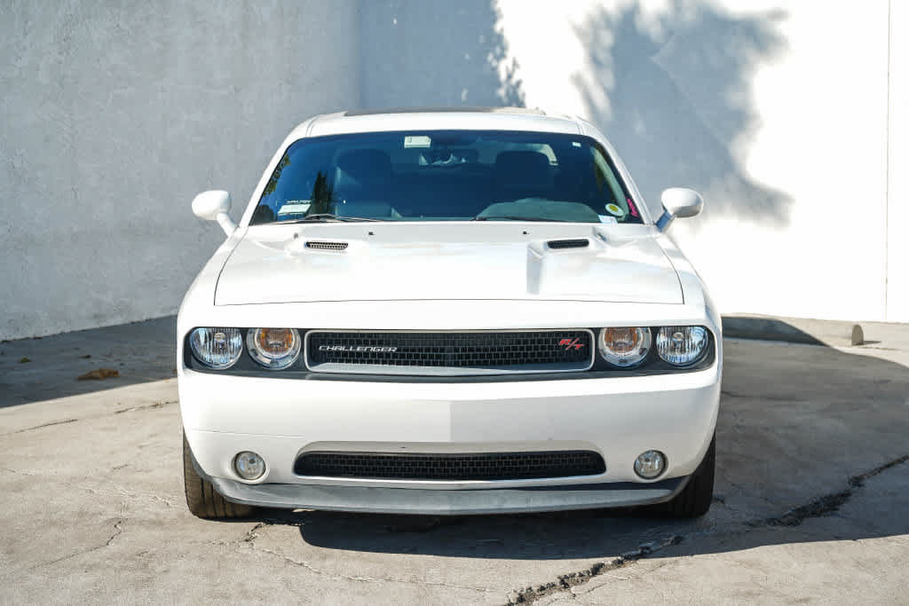 Used 2011 Dodge Challenger R/T RWD image 2