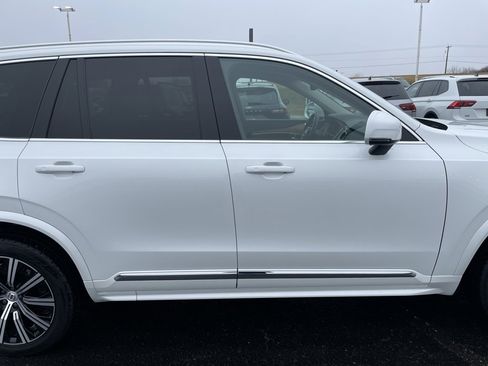 Used 2023 Volvo XC90 B5 Plus image 29