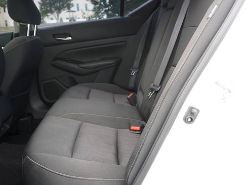Used 2021 Nissan Altima 2.5 SV w/ SV Premium Package FWD image 19