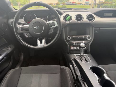 Used 2018 Ford Mustang Coupe w/ Equipment Group 101A RWD image 10