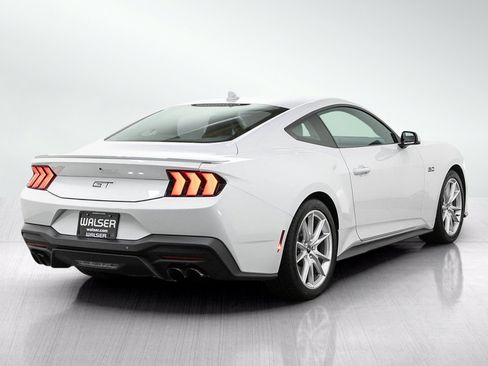 Used 2024 Ford Mustang GT Premium RWD image 5