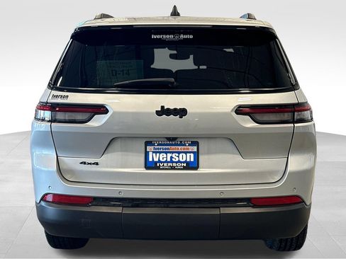 Used 2023 Jeep Grand Cherokee L Laredo AWD/4WD image 6