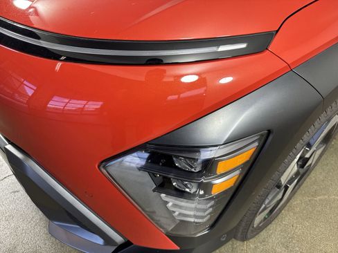 Used 2024 Hyundai Kona Limited image 28