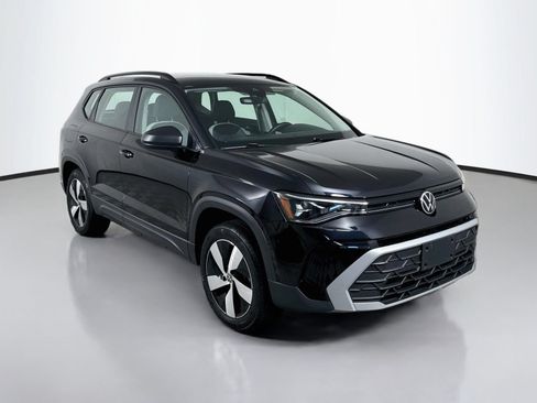 Used 2025 Volkswagen Taos S AWD/4WD image 7