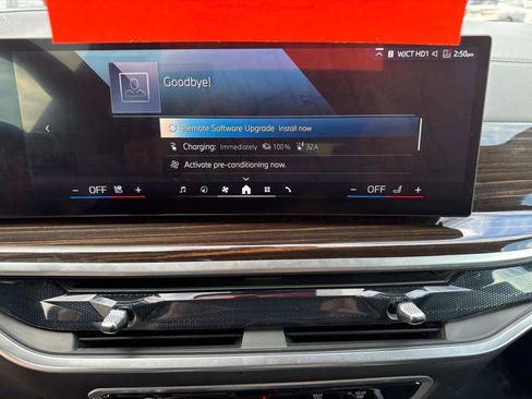 Certified 2025 BMW X5 xDrive50e image 22