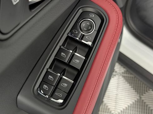 New 2026 Porsche Macan S AWD/4WD image 27