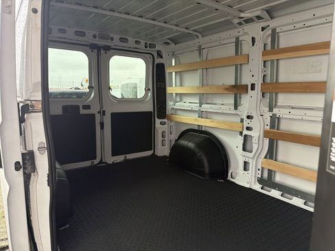 Used 2025 RAM ProMaster 2500 w/ U-Haul Equipment Group image 16