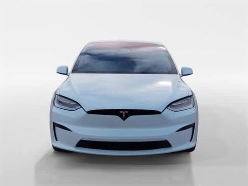 Used 2022 Tesla Model X Plaid image 9