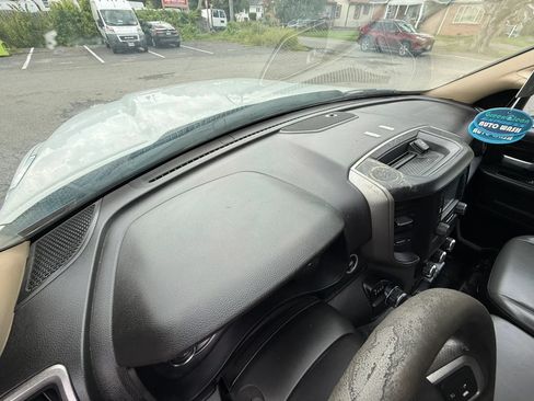 Used 2019 RAM 2500 Tradesman RWD image 19