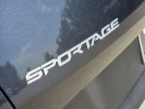 Certified 2025 Kia Sportage EX FWD image 16