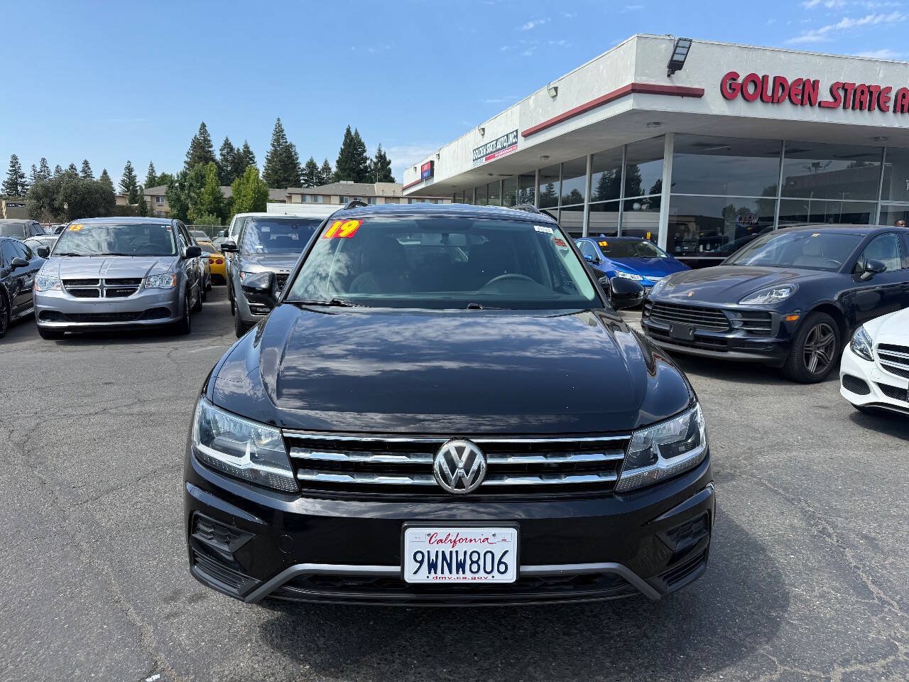 Used 2019 Volkswagen Tiguan S w/ Driver Assistance Package FWD image 3