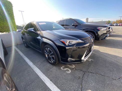Used 2019 Lexus UX 250h w/ Premium Package AWD/4WD image 2