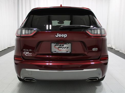 Used 2019 Jeep Cherokee Overland w/ Technology Group AWD/4WD image 7
