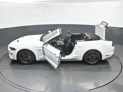 Used 2018 Ford Mustang GT Premium RWD image 52