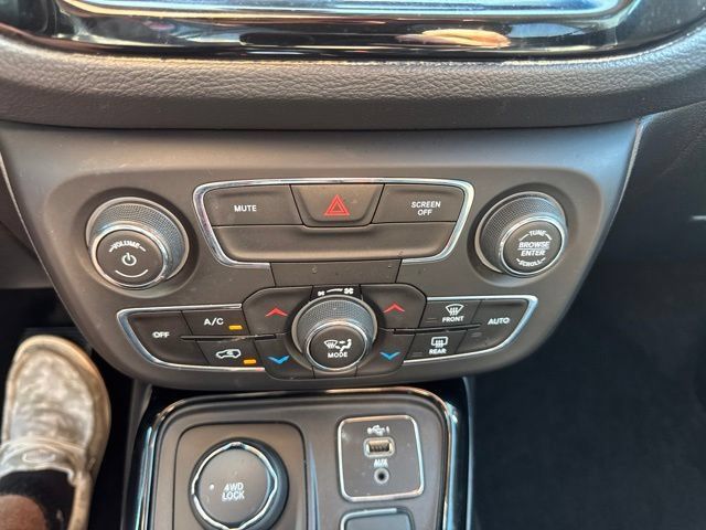 Used 2019 Jeep Compass Limited AWD/4WD image 17