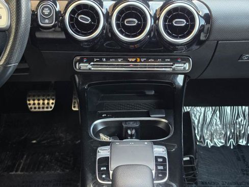 Used 2019 Mercedes-Benz A 220 4MATIC image 17