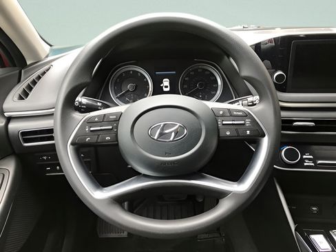 Used 2023 Hyundai Sonata SEL w/ Preferred Accessory Package FWD image 18