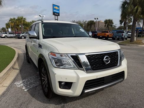 Used 2020 Nissan Armada SL w/ Premium Package image 2