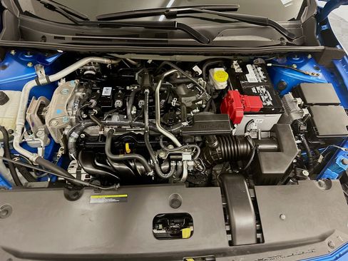 Used 2024 Nissan Sentra SV FWD image 33