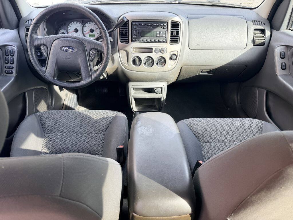 Used 2003 Ford Escape XLT FWD image 7