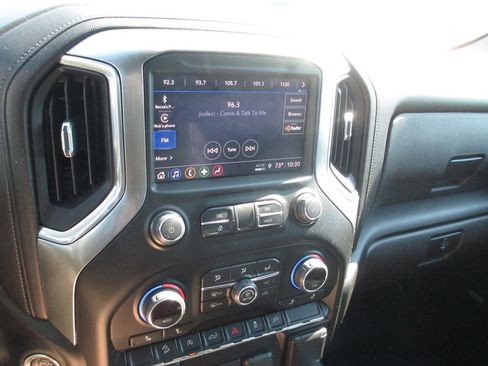 Used 2021 Chevrolet Silverado 1500 LT Trail Boss w/ Convenience Package II image 27