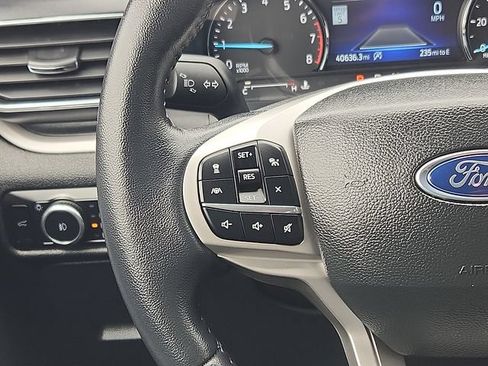 Certified 2023 Ford Explorer XLT w/ Equipment Group 202A AWD/4WD image 14