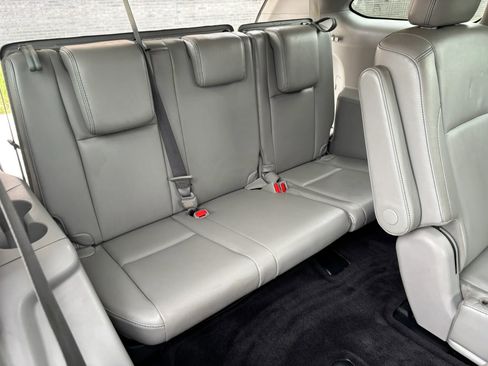 Used 2017 Toyota Highlander XLE image 29