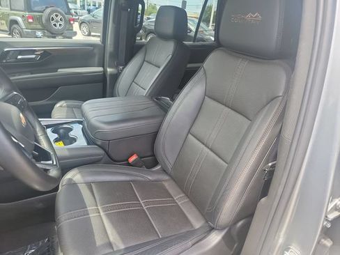 Certified 2025 Chevrolet Tahoe High Country w/ Sun And Tow Package AWD/4WD image 15