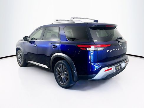 Used 2024 Nissan Pathfinder SL w/ SL Premium Package image 5