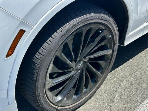 Used 2025 Lincoln Aviator Reserve w/ Jet Appearance Package AWD/4WD image 3