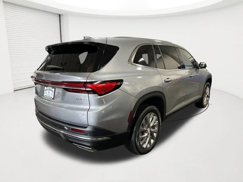 Certified 2025 Buick Enclave Preferred image 5