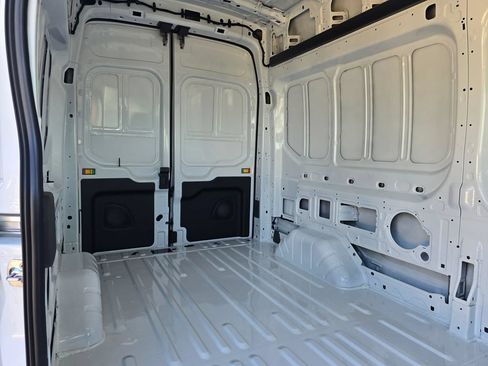 New 2026 Ford Transit 250 148 High Roof RWD image 12