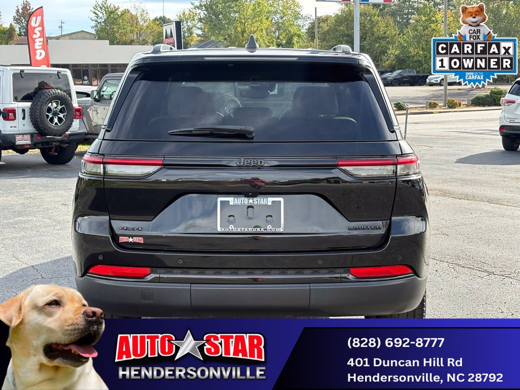 Used 2023 Jeep Grand Cherokee Limited w/ Black Appearance Package AWD/4WD image 4