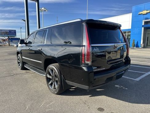 Used 2019 Cadillac Escalade ESV Luxury image 23