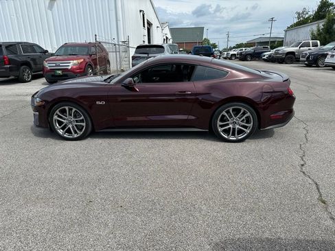 Used 2018 Ford Mustang GT Premium RWD image 9