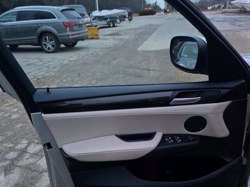 Used 2012 BMW X3 xDrive28i image 11