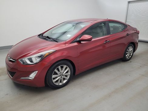Used 2016 Hyundai Elantra SE w/ Option Group 02 FWD image 2