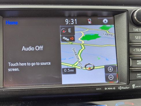 Used 2017 Toyota RAV4 Limited image 25