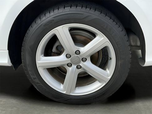 Used 2017 Audi Q5 2.0T Premium Plus w/ Technology Package image 20