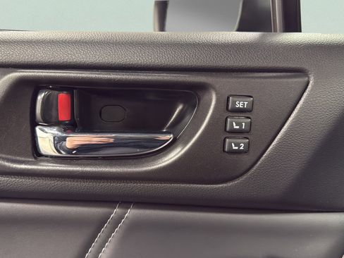 Used 2019 Subaru Outback 2.5i Limited image 19